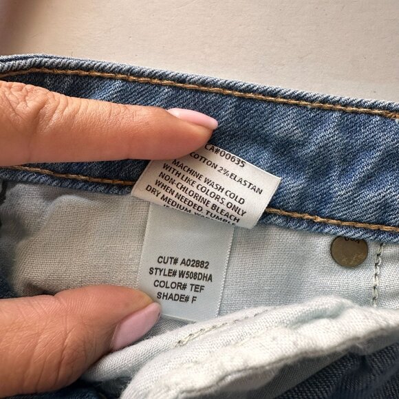 Hudson Womens Flared Jeans Size 27 Made In USA Medium Wash Denim Distressed - Picture 7 of 12